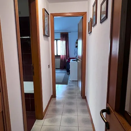 - Near The Sea Apartman